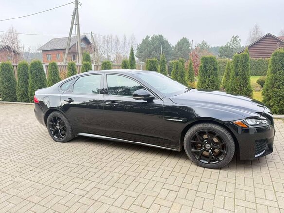 2019 Jaguar XF II, чёрный, 2100000 рублей - вид 3