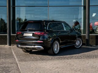 2026 Mercedes-Benz Maybach GLS 600 I Рестайлинг, чёрный, 30500000 рублей, вид 3