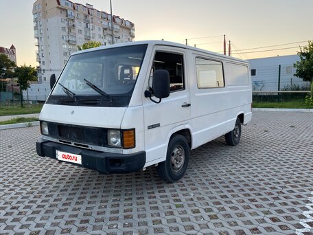 1990 Mercedes-Benz MB 100, белый, 420000 рублей, вид 1
