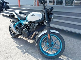 2026 Royal Enfield Guerrilla 450, белый, 559000 рублей, вид 4