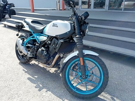 2026 Royal Enfield Guerrilla 450, белый, 559000 рублей, вид 4