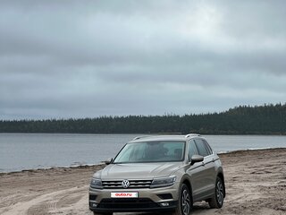 2018 Volkswagen Tiguan II, коричневый, 2800000 рублей, вид 2
