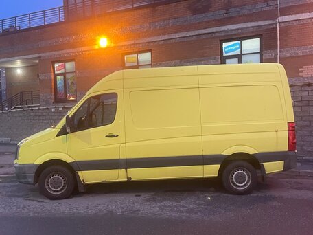 2012 Volkswagen Crafter, жёлтый, 1125000 рублей, вид 3