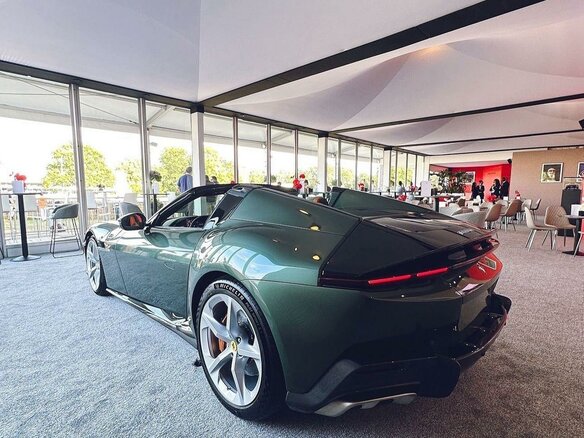 2026 Ferrari 12Cilindri Spider, серый, 69990000 рублей - вид 3
