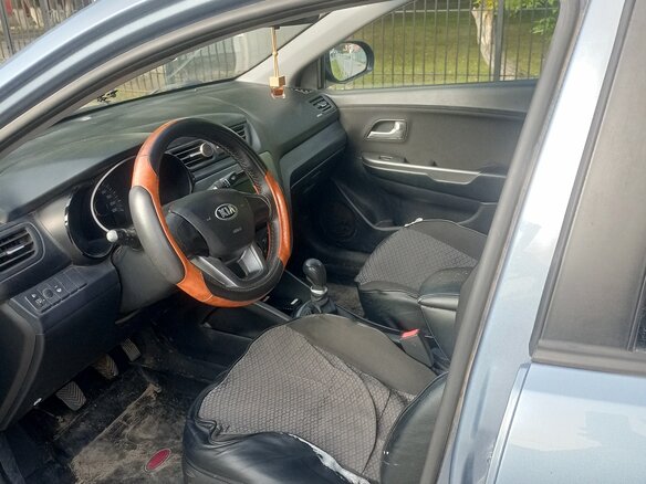 2013 Kia Rio 5-speed III, голубой, 900000 рублей - вид 1