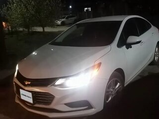 2017 Chevrolet Cruze II, белый, 1050000 рублей, вид 1