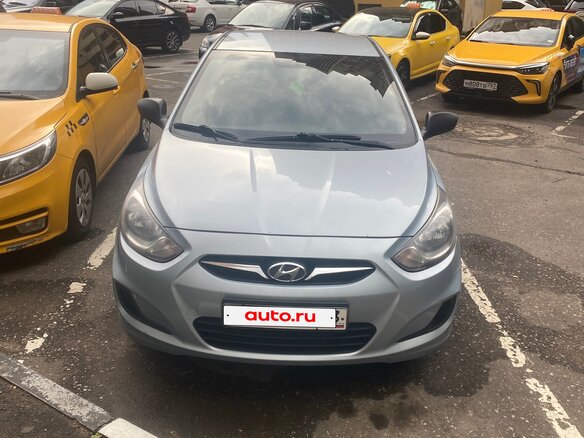 2013 Hyundai Solaris I, голубой, 610000 рублей