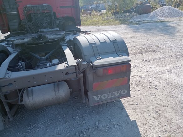 1999 Volvo FH, красный, 3500000 рублей - вид 14