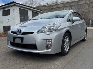 2011 Toyota Prius III (XW30), серебристый, 1230000 рублей, вид 1