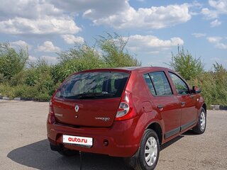 2011 Renault Sandero I, красный, 600000 рублей, вид 4