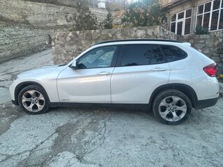 2014 BMW X1 20i I (E84) Рестайлинг, белый, 2000000 рублей, вид 2