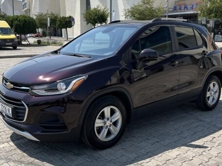 2022 Chevrolet Trax I Рестайлинг, пурпурный, 1300000 рублей, вид 3