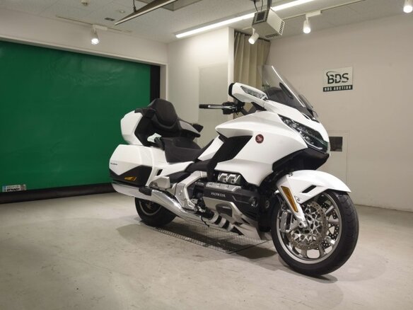 2022 Honda GL 1800 Gold Wing, белый, 2680000 рублей