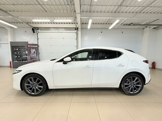 2020 Mazda 3 IV (BP), белый, 1949000 рублей, вид 3