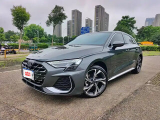 2025 Audi A3 Sportback 35 TFSI IV (8Y) Рестайлинг, серебристый, 2280000 рублей, вид 1