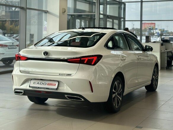 2023 Changan Eado Plus I, белый - вид 3