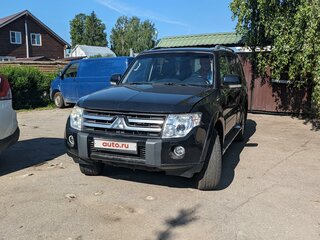 2011 Mitsubishi Pajero IV, чёрный, 2000000 рублей, вид 3
