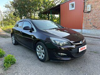 2014 Opel Astra J Рестайлинг, коричневый, 800000 рублей, вид 2