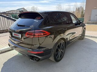 2015 Porsche Cayenne S II Рестайлинг (958), чёрный, 6000000 рублей, вид 4