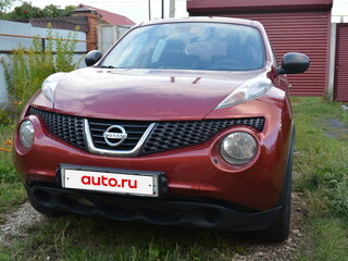 2013 Nissan Juke I, красный, 850000 рублей, вид 3