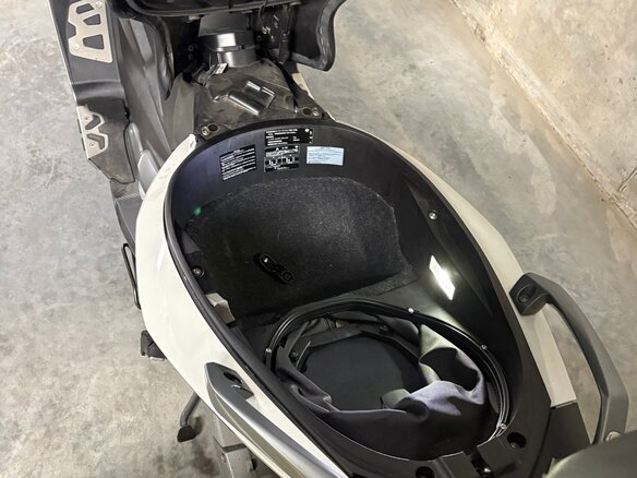 2013 BMW C 600 Sport, белый, 717000 рублей - вид 6