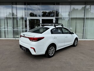 2019 Kia Rio IV, белый, 990000 рублей, вид 5
