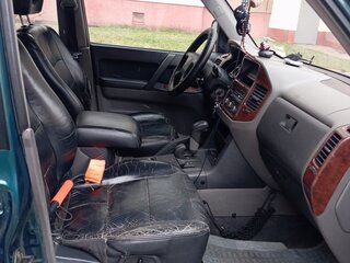 2003 Mitsubishi Pajero III Рестайлинг, зелёный, 870000 рублей, вид 3