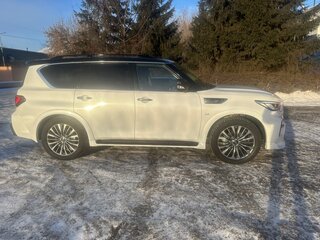 2019 Infiniti QX80 I Рестайлинг 2, белый, 7300000 рублей, вид 3