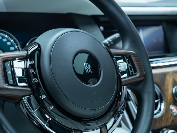 2018 Rolls-Royce Cullinan I (Series I), серый, 27900000 рублей - вид 20
