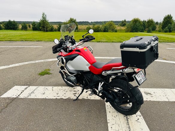 2017 BMW R 1200 GS Adventure, красный, 1300000 рублей - вид 6