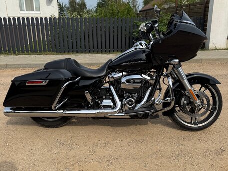 2017 Harley-Davidson Road Glide Special, чёрный, 1400000 рублей, вид 1