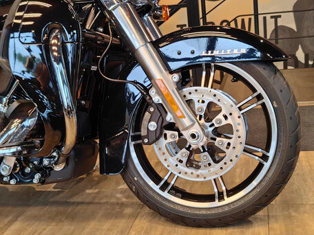 2023 Harley-Davidson Ultra Limited, чёрный, 4050000 рублей, вид 5