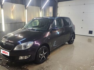 2011 Skoda Fabia II Рестайлинг, красный, 500000 рублей, вид 1