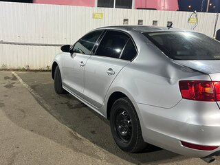 2013 Volkswagen Jetta VI, серебристый, 1000000 рублей, вид 4