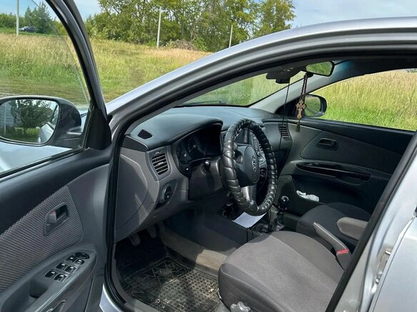 2009 Kia Rio II, серебристый, 510000 рублей - вид 3