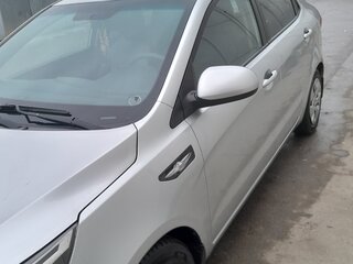 2012 Kia Rio 5-speed III, серебристый, 680000 рублей, вид 4