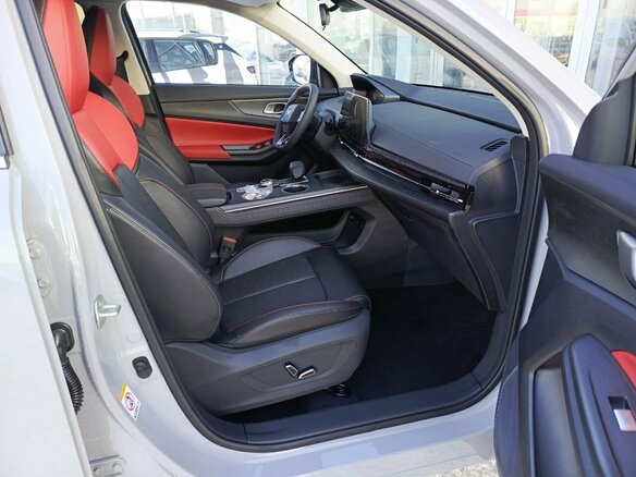 2024 Changan UNI-S I, серый, 2959900 рублей - вид 4