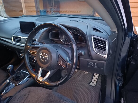 2018 Mazda Axela III Рестайлинг, синий, 1450000 рублей - вид 12
