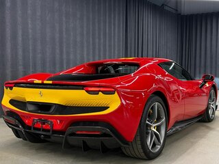 2022 Ferrari 296 GTB, красный, 27500000 рублей, вид 4