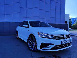 2017 Volkswagen Passat (North America and China) I Рестайлинг, белый, 2099000 рублей, вид 4