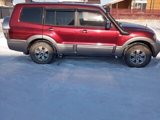 2004 Mitsubishi Pajero III Рестайлинг, пурпурный, 1300000 рублей, вид 3