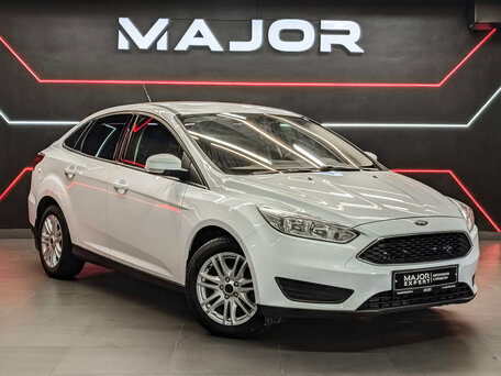2018 Ford Focus III Рестайлинг, белый, 1010000 рублей, вид 3