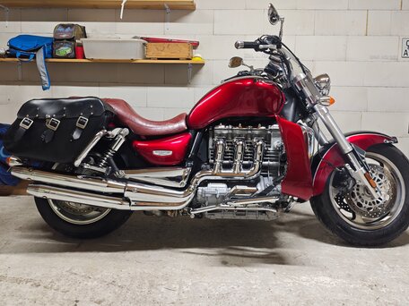2005 Triumph Rocket III, чёрный, 700000 рублей, вид 3