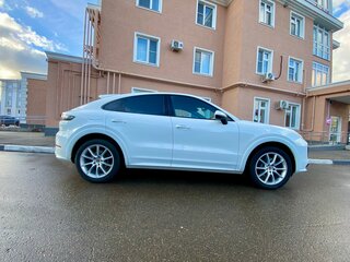 2019 Porsche Cayenne Coupé III, белый, 5950000 рублей, вид 3