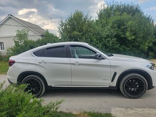 2015 BMW X6 30d II (F16), белый, 2895000 рублей, вид 4