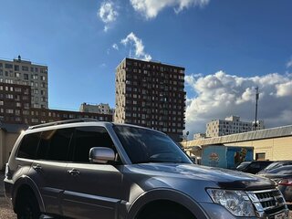 2014 Mitsubishi Pajero IV Рестайлинг 2, серебристый, 2999999 рублей, вид 3