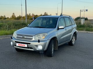 2005 Toyota RAV4 II (XA20) Рестайлинг, серебристый, 570000 рублей, вид 1