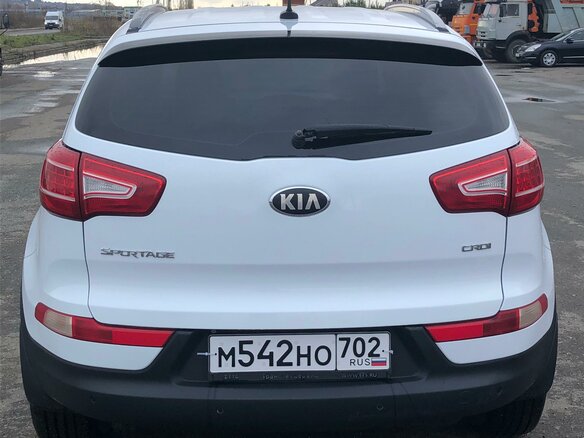 2013 Kia Sportage III, белый, 1350000 рублей - вид 3