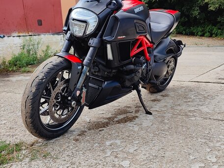 2014 Ducati Diavel Carbon, чёрный, 850000 рублей, вид 2