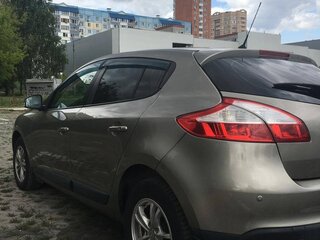 2012 Renault Megane III Рестайлинг, серебристый, 850000 рублей, вид 5